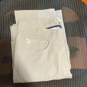 Peter Millar eb66 performance five-pocket pant. Gale Gray, 31 x 44. New w/o tags